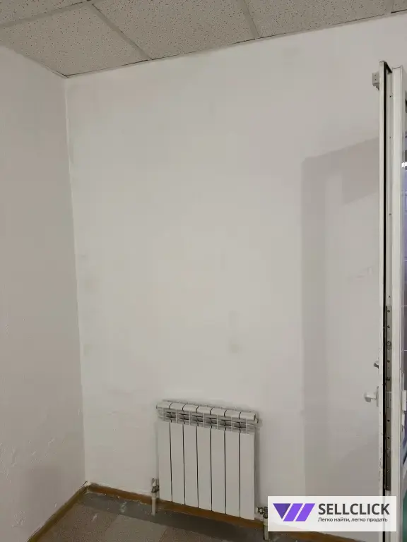 Комната 24 м², в квартире Студия, Кирпичный, 1/10 эт.