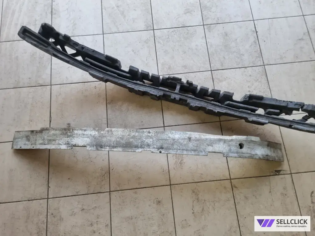 усилитель бампера bmw f10