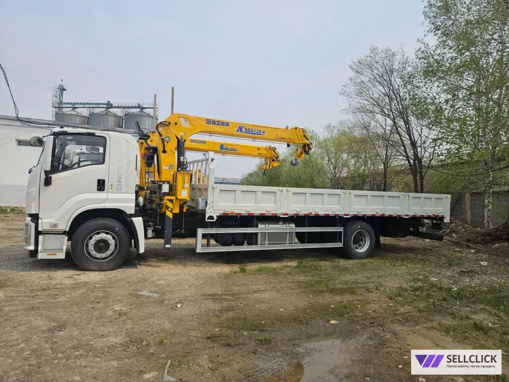 Бортовой грузовик ISUZU GIGA с КМУ XCMG SQS 125-4 5000 кг