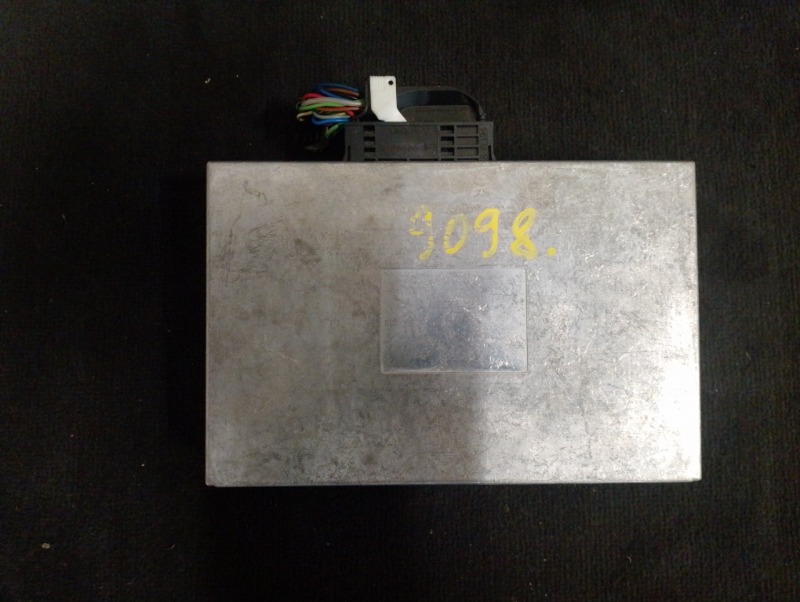 Блок управления телефоном MMI NEC на Audi A4 B8 / Ауди А4 Б8 2007-2015г. \nОригинал.\nВ отличном состоянии. Рабочий.\nКонтрактная запчасть из Японии. Гарантия на проверку. Отправим в регионы ТК.\nНа этот автомобиль есть и другие запчасти.