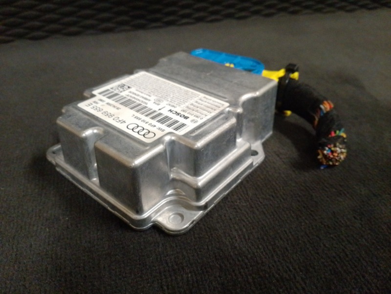 Блок управления AIR BAG подушками безопасности на Audi A6 C6 4F / Ауди А6 С6 4Ф 2006-2012г.\nОригинал.\nВ отличном состоянии. Без дефектов.\nГарантия на установку и проверку.\nКонтрактная запчасть из Японии. \nОтправим в регионы ТК.\nНа этот автомобиль ес