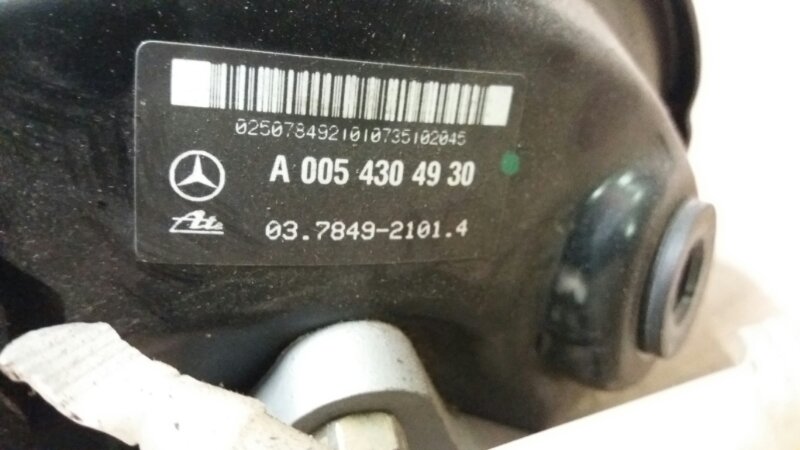 Усилитель тормозов вакуумный ГТЦ с бачком на Mercedes Benz С-klasse W203 / Мерседес В203 203 2000-2006г. Оригинал. В отличном состоянии. Без дефектов. Контрактная запчасть из Японии. Без пробега по РФ. Отправим в регионы ТК.