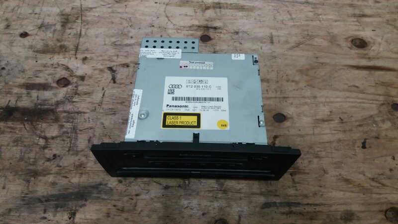 CD чейнджер проигрыватель на Audi A4 B8 / Ауди А4 Б8 2007-2015г. Оригинал. В отличном состоянии. Рабочий. Контрактная запчасть из Японии. Отправим в регионы ТК.