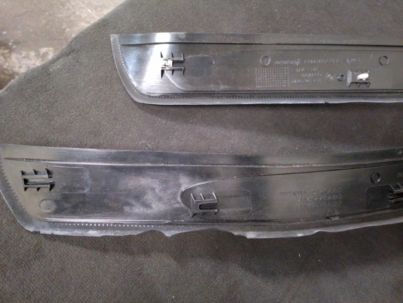 Накладка порога комплект 4 шт БМВ Е60 Е61 / BMW 5 Е60 Е61 2003-2009г. Оригинал.