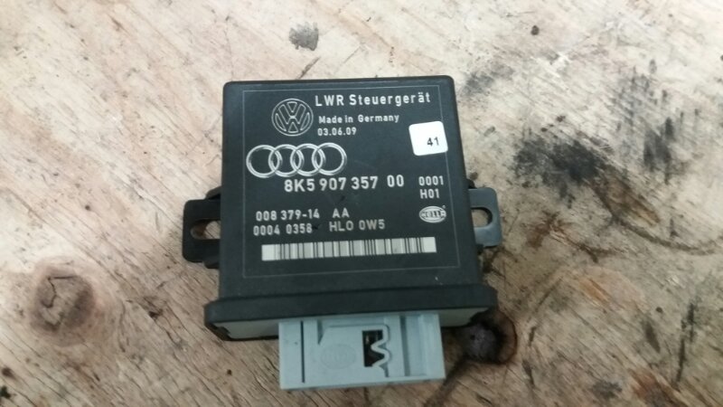Блок управления светом / регулировки угла наклона фар на Audi A4 B8 / Ауди А4 Б8 2007-2015г.\nОригинал.\nВ отличном состоянии. Рабочий.\nГарантия на установку и проверку. Отправим в регионы ТК.