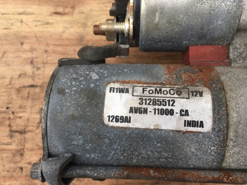 Стартер FoMoCo B4164T 1.6 Turbo 12W на Volvo S60 II / Вольво 60 С60 2 поколение 2010-2018г.\nОригинал.\nВ отличном состоянии. Рабочий.\nС двигателя B4164T 1.6 литра бензин турбо АКПП.\nКонтрактная запчасть из Японии. Отправим в регионы ТК.\nПрименимость:\