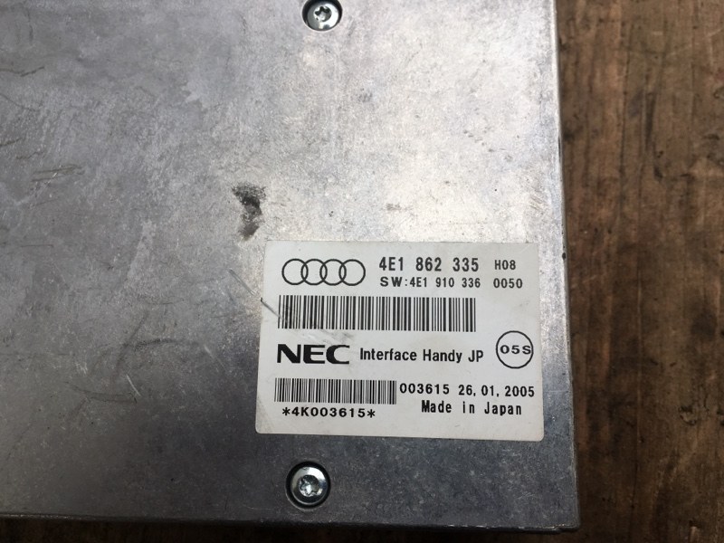 Блок управления телефоном MMI NEC на Audi A6 C6 4F / Ауди А6 С6 2006-2012г.\nОригинал.\nРабочий, проверен.\nКонтрактная запчасть из Японии. Гарантия на все запчасти. Отправим в регионы ТК.