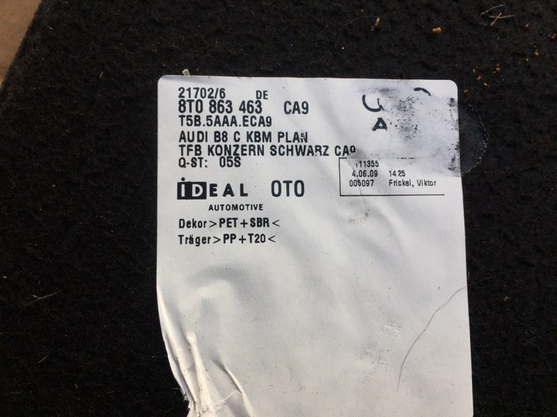 Пол багажника на Audi A4 B8 / Ауди А4 Б8 2007-2015г. Оригинал. В отличном состоянии. Без дефектов.\nКонтрактная запчасть из Японии. Отправим в регионы ТК.\nПрименимость:\nAudi A4 [B8] 2007-2015\nAudi A5/S5 [8T] Coupe/Sportback 2007-2016