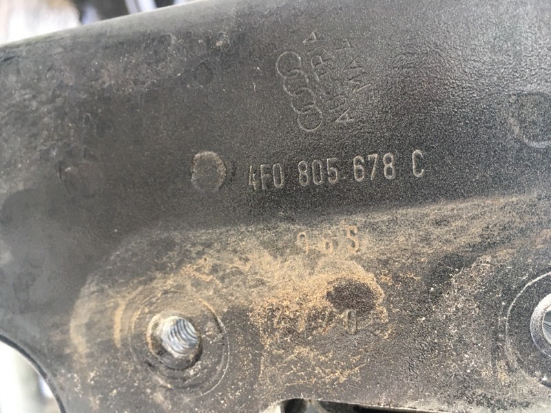 Лонжерон передний правый на Audi A6 C6 4F / Ауди А6 С6 2006-2012г.\nОригинал.\nВ отличном состоянии. Без коррозии.\nКонтрактная запчасть из Японии. Отправим в регионы ТК.