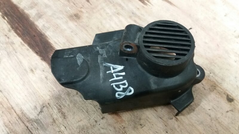 Кожух ремня ГРМ ДВС 2,0 CDN на Audi A4 B8 / Ауди А4 Б8 2007-2015г. Оригинал. В отличном состоянии. Без дефектов. Контрактная запчасть из Японии. Отправим в регионы ТК.\nПрименимость:\nAudi A3 [8P1] 2003-2013\nAudi A3 [8PA] Sportback 2004-2013\nAudi A4 [B8