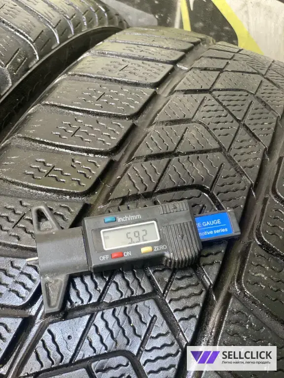 235/35 r20 Pirelli sottozero3