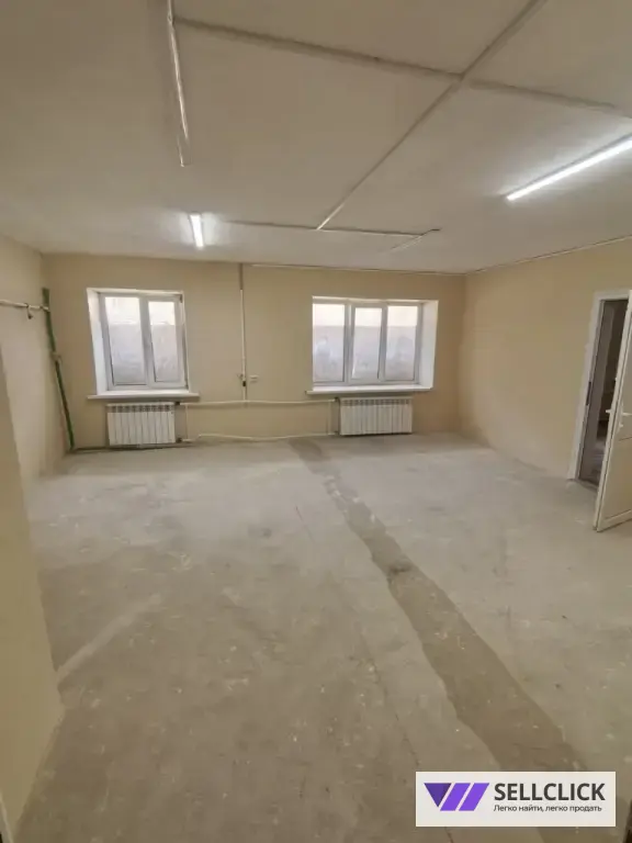Продается помещение свободного назначения в Приморском районе.