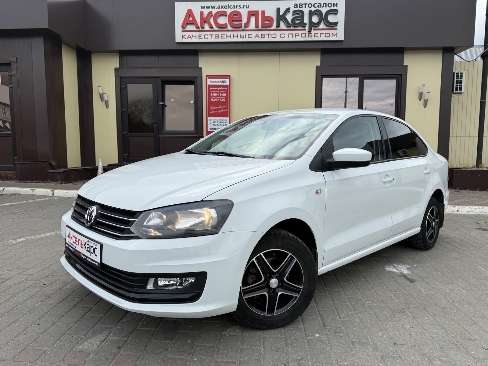 Volkswagen Polo, V Рестайлинг Comfortline (MY 2015-2018) Седан 2018 Белый 1.6 MT (90 л.с.) 78917 км