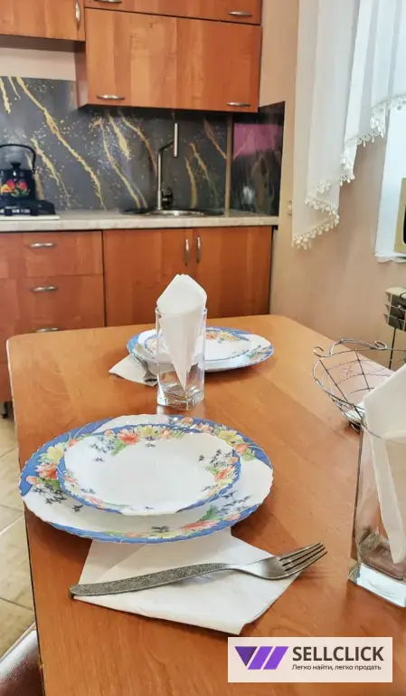 Полдома в парковой зоне ,рядом с Колоннадой