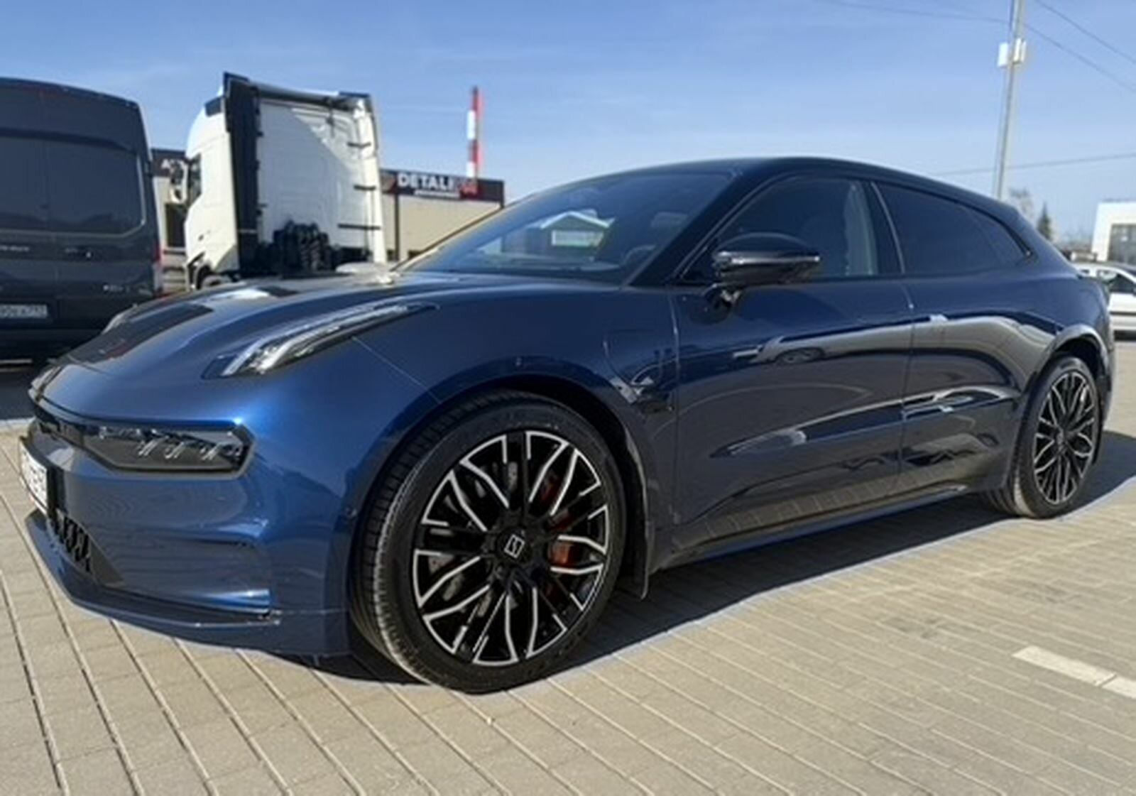 Zeekr 001, I Z Sport Хэтчбек 5 дв. 2023 Синий 100 kWh Electro AT (400 кВт) 4WD 29005 км