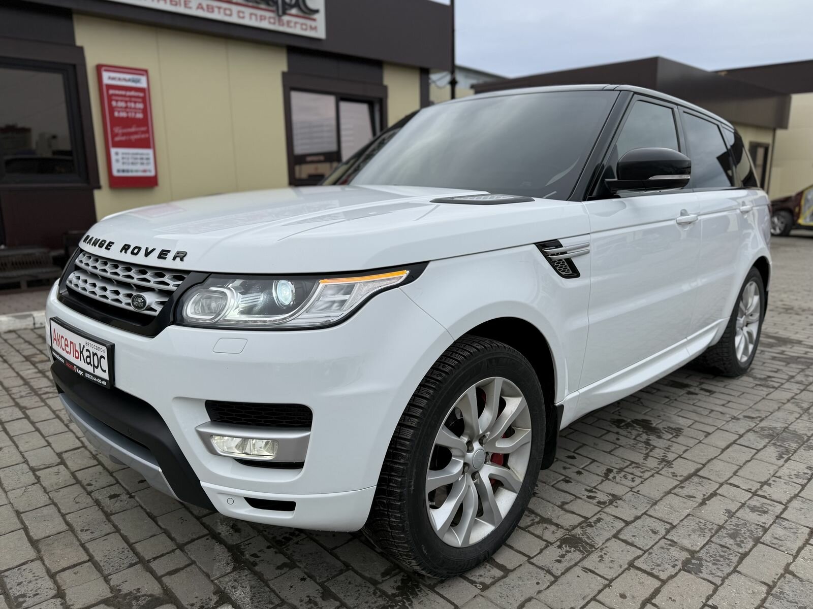 Land Rover Range Rover Sport, II Autobiography Внедорожник 5 дв. 2014 Белый 3.0d AT (292 л.с.) 4WD 220000 км