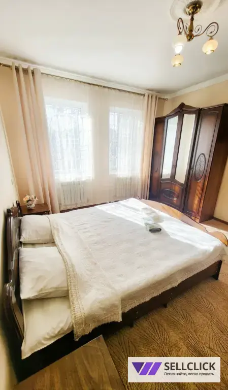 Полдома в парковой зоне ,рядом с Колоннадой