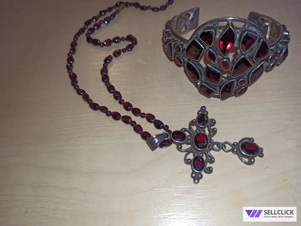 Комплект из серебра