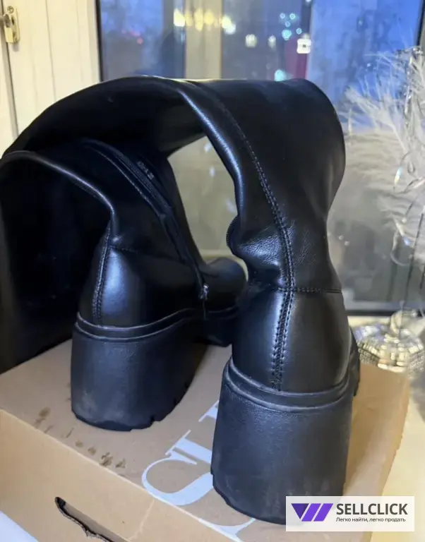 Кожаные сапоги-чулки ботфорты тракторной подошве