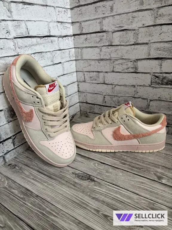 Женские кроссовки Nike SB Dunk Low x Otomo