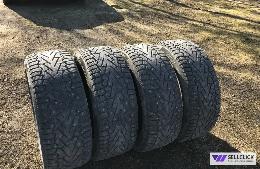 Продам Шипованную Резину Pirelli 265/50/20