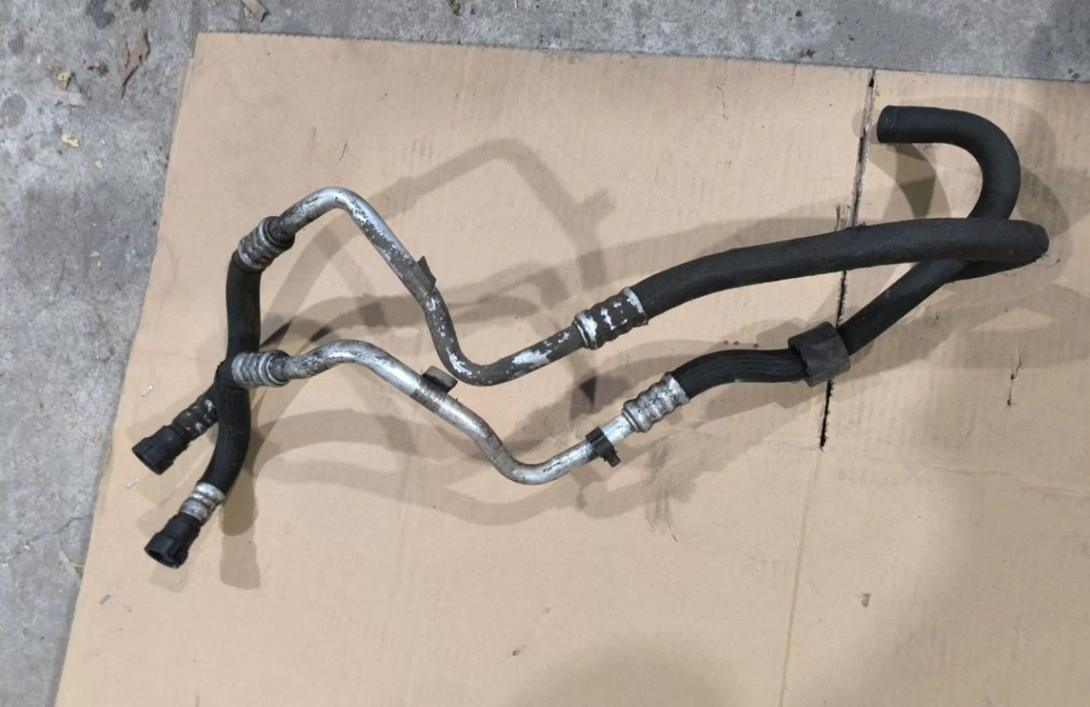 Трубка низкого давления рейки Пежо Боксер