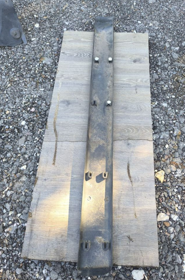 Накладка двери левая Пежо партнёр м59