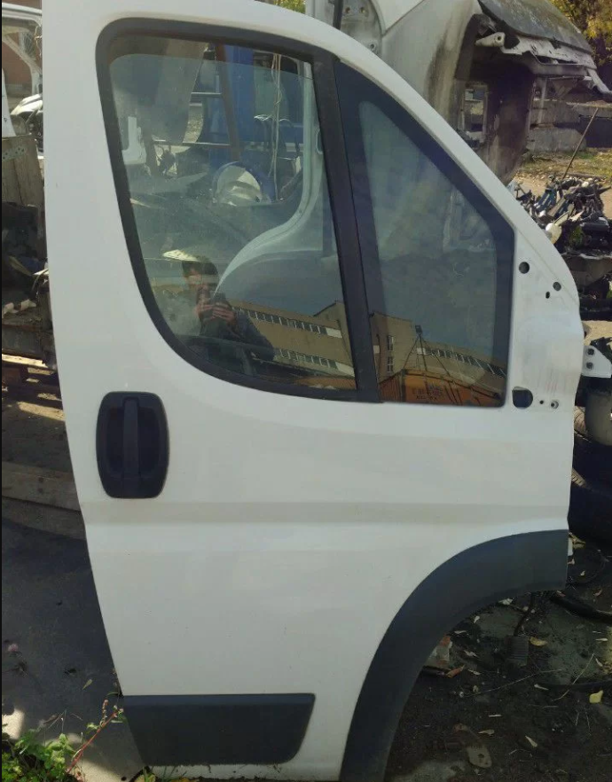 Дверь правая Пежо Боксер