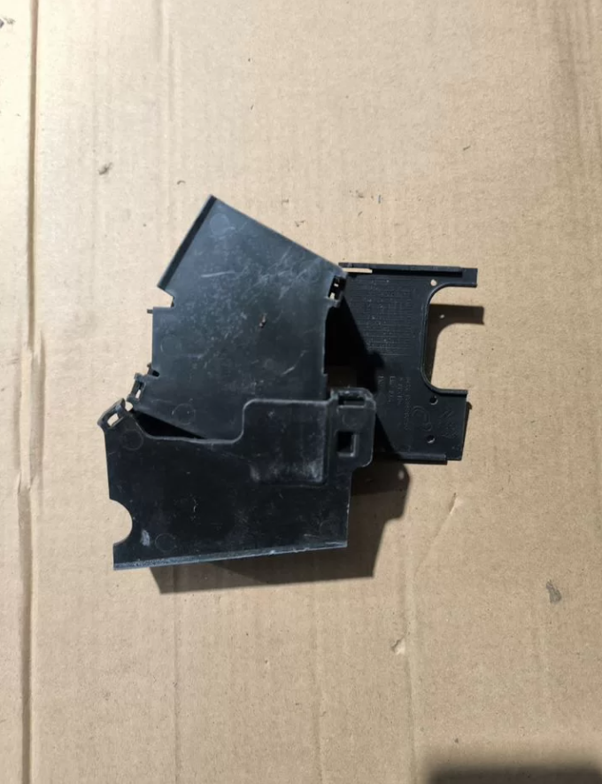 Кронштейн проводки двигателя 1.6 ep6c