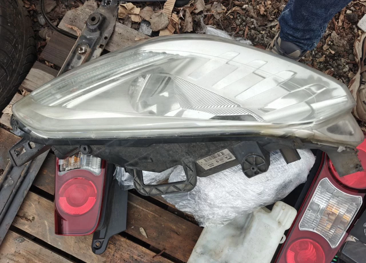 Левая Фара Ситроен Берлинго Б9 оригинал