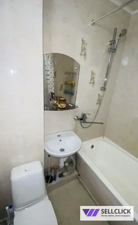 Квартира 3 комнаты, 60 м², 1/5 эт., Агент