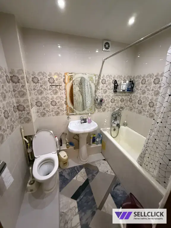 Квартира 4 комнаты, 98 м², 4/4 эт., Собственник