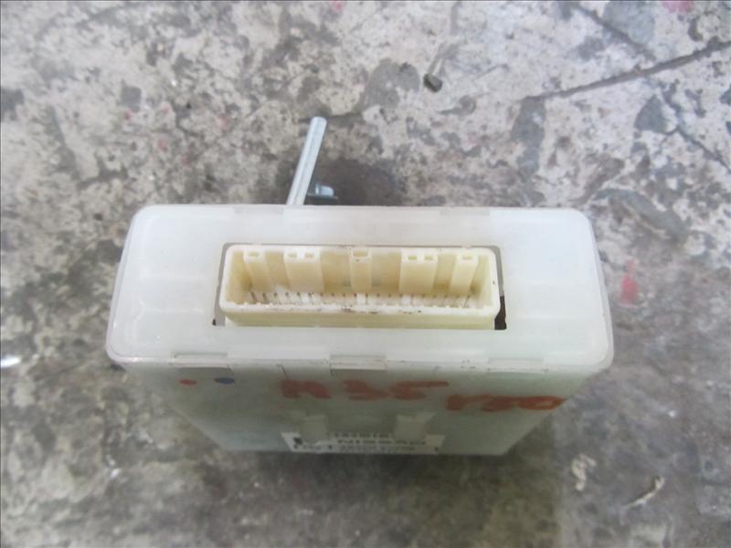 Блок электронный управления светом , Controller assy-auto light 253C0EJ70B, Автомобиль с аукциона Японии. Infiniti M35 Y50 / Nissan Fuga 3.5 AT VQ35HR 4WD (полный привод) 2008г рестайлинг цвет серебро. Пробег 95000 км по Японии. Без пробега по РФ., отличн