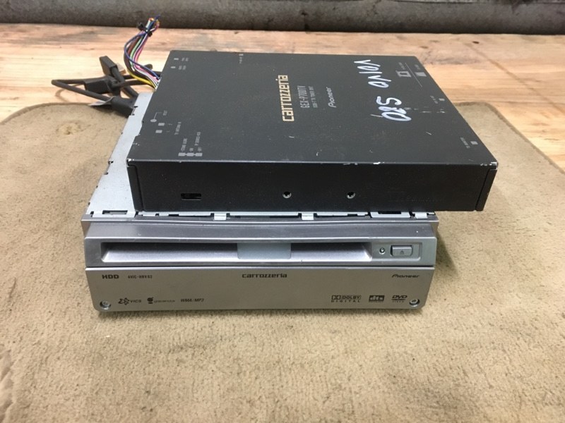 Магнитола CD DVD HDD усилитель Pioneer Carrozzeria GEX-P70DTV из Японии.\nОригинал.\nПроизводство Япония.\nВ отличном состоянии. Рабочий.\nКонтрактная запчасть из Японии. Гарантия на проверку. Отправим в регионы ТК.\nСтоял на автомобиле Volvo S80 (японец 