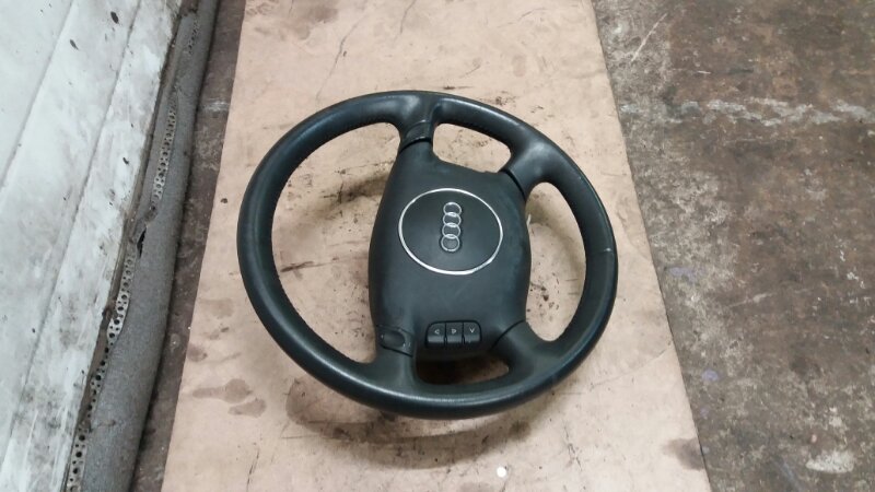 Рулевое колесо руль с кнопками на Audi A4 B6 / Ауди А4 Б6 2000-2004г.\nОригинал.\nСнят с распила из Японии.\nВ отличном состоянии. Контрактная запчасть из Японии. Отправим в регионы ТК.
