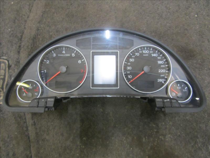 Панель приборов до 260км, ч 2.0 ALT, С автомобиля Audi A4 B7 2.0 ALT AT 2005г седан вариатор 2WD (передний привод) седан цвет синий. Контрактная запчасть из Японии. Пробег 111 000 км. Без пробега по РФ., отличное