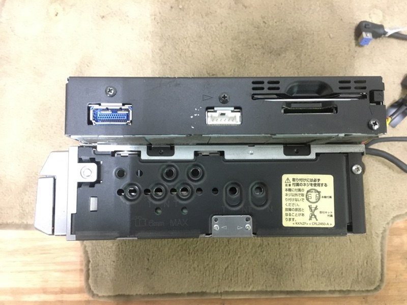 Магнитола CD DVD HDD усилитель Pioneer Carrozzeria GEX-P70DTV из Японии.\nОригинал.\nПроизводство Япония.\nВ отличном состоянии. Рабочий.\nКонтрактная запчасть из Японии. Гарантия на проверку. Отправим в регионы ТК.\nСтоял на автомобиле Volvo S80 (японец 