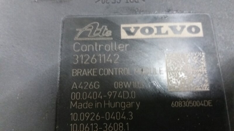 Блок ABS АБС насос на Volvo S80 II / Вольво С80 2 поколение 2006-2016г.\nОригинал.\nВ отличном состоянии. Рабочий.\nС двигателя 3.2 B6324S / 3,2 литра бензин АКПП.\nКонтрактная запчасть из Японии. Гарантия на проверку. Отправим в регионы ТК.\nПрименимость