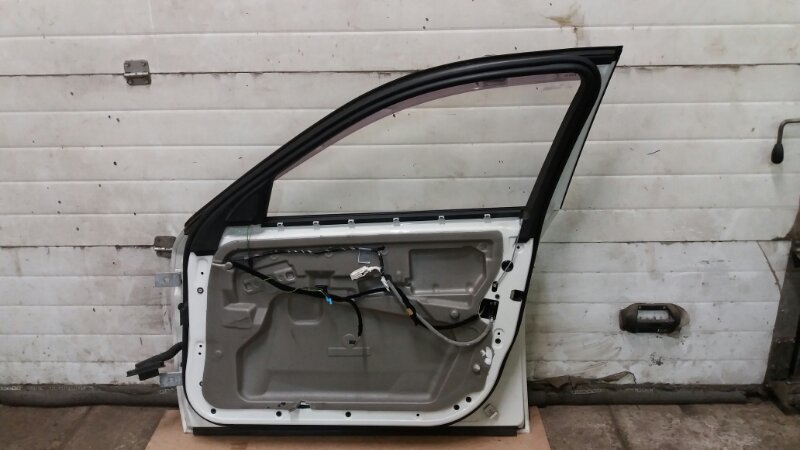 Дверь передняя правая БМВ Е60 Е61 / BMW 5 525i E60 E61 2003-2009г.