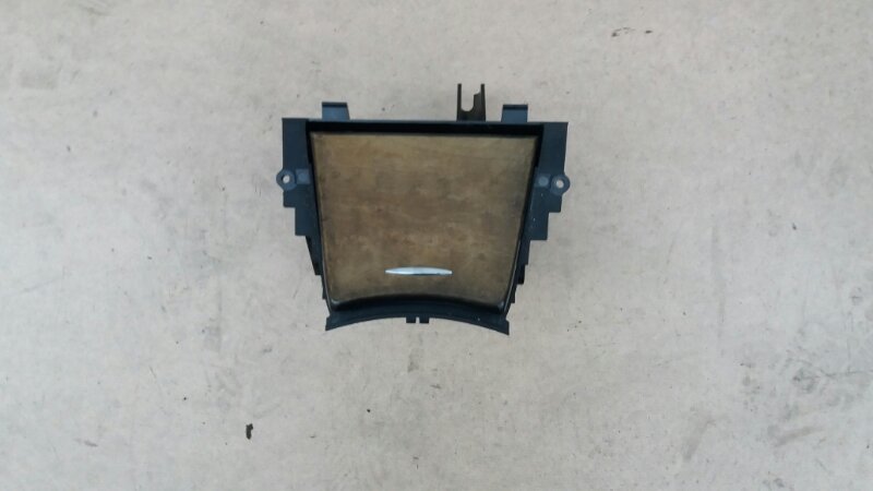 Ящик передней консоли  на Mercedes Benz E-Klasse W211 / Мерседес Е Класс 211 2002-2009г. Оригинал.