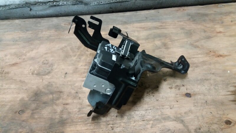 Блок ABS насос 1.8 Turbo BFB бензин на Audi A4 B7 / Ауди А4 Б7 2005-2007г.\nОригинал.\nВ отличном состоянии. Рабочий. Пробег 69000 км.\nКонтрактная запчасть из Японии. Без пробега по РФ. Отправим в регионы ТК.