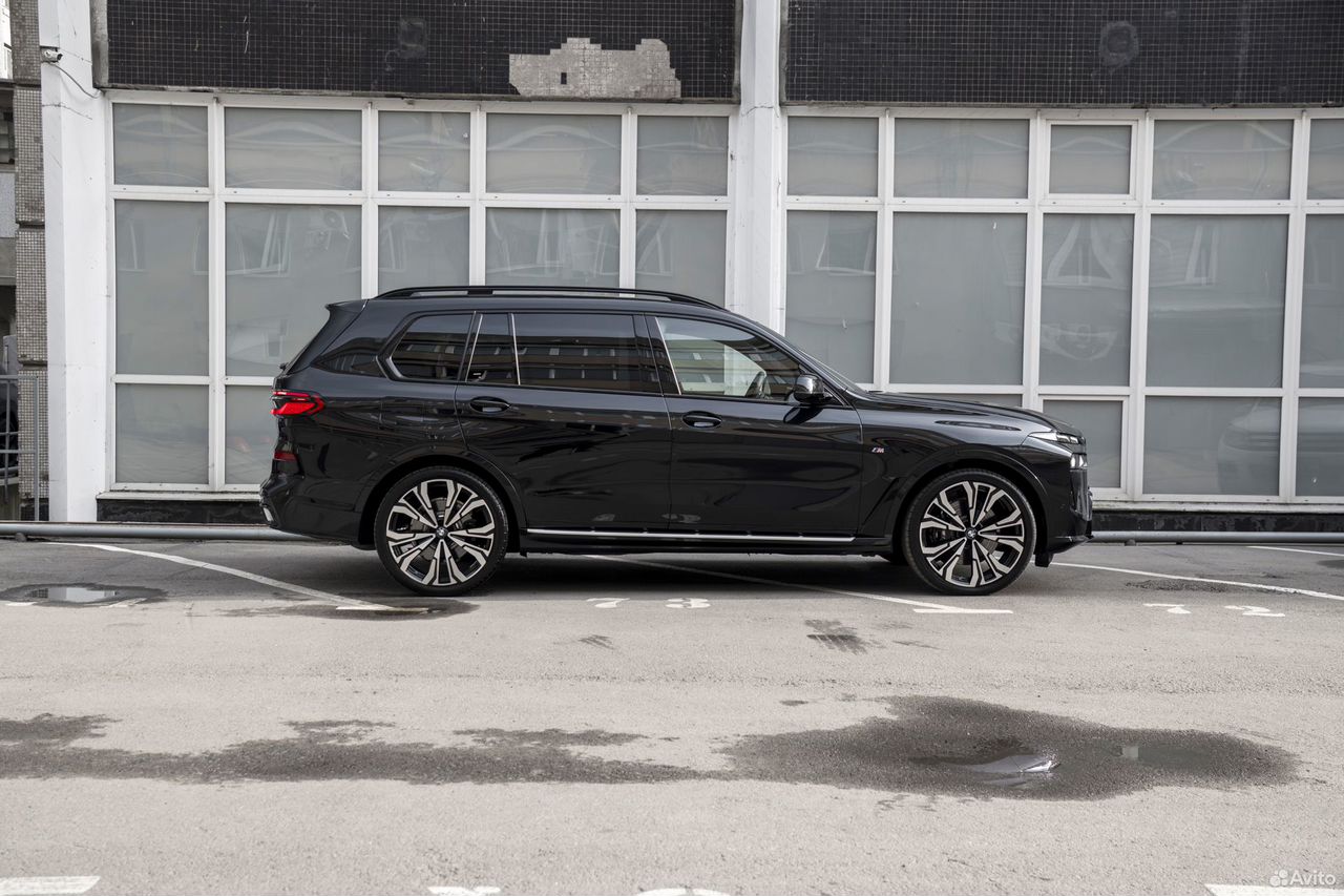 BMW X7 3.0 AT, 2025, 4 341 км