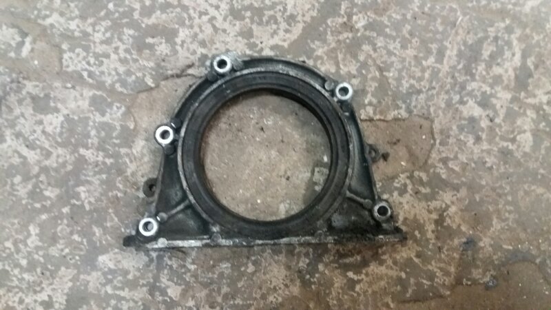 Крышка коленвала задняя QG18 QG18DE 1.8 бензин Nissan Primera P12 P12E 2002-2007г / Ниссан Примера Премьера Р12 Р12Е.\nОригинал.\nВ отличном состоянии. Без дефектов. Отправим в регионы ТК.