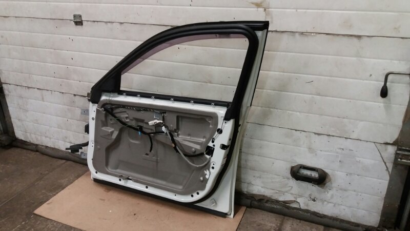 Дверь передняя правая БМВ Е60 Е61 / BMW 5 525i E60 E61 2003-2009г.