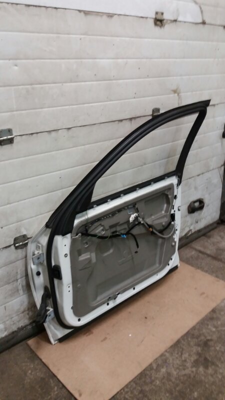 Дверь передняя правая БМВ Е60 Е61 / BMW 5 525i E60 E61 2003-2009г.
