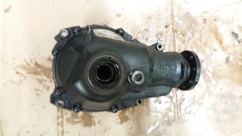Редуктор переднего моста M54 2.5 АКПП на BMW X3 E83 / BMW Х3 Е83 2004-2010г.\nОригинал.\nПередаточное число 3.91\n2.5 M54 I=43:11=3.91 OEM 31507523651\nПробег 106 000 км по Японии. Без пробега по РФ.\nВ отличном состоянии. Рабочий. Без дефектов. Гарантия!