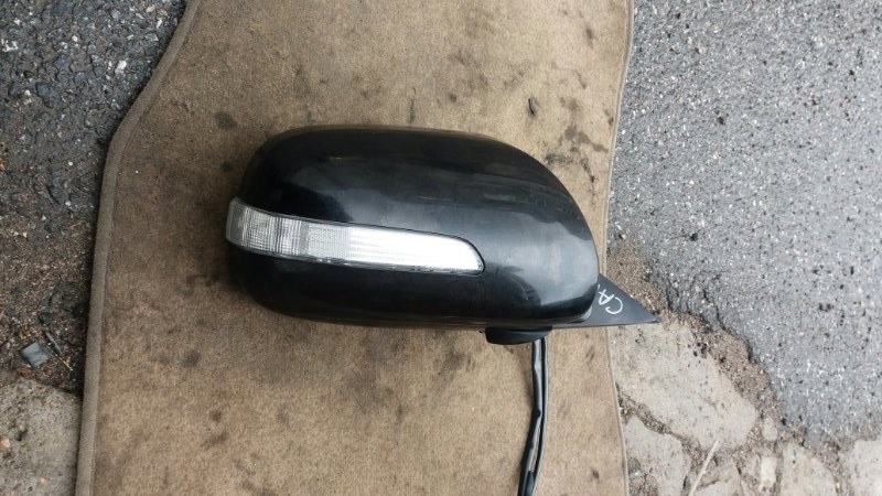Зеркало электрическое правое на Toyota Camry XV40 V40 / Тойота Камри 40 2006-2011г/\nОригинал\nРестайлинг. С повторителем.\nВ отличном состоянии. Без дефектов.\n2 провода 7+2 контакта (электро регулировка, подогрев, складывание).\nКонтрактная запчасть из 