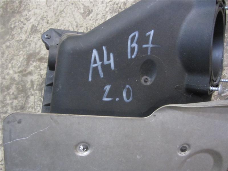 Корпус воздушного фильтра 2.0 ALT, С автомобиля Audi A4 B7 2.0 ALT AT 2005г седан вариатор 2WD (передний привод) седан цвет синий. Контрактная запчасть из Японии. Пробег 111 000 км. Без пробега по РФ., отличное