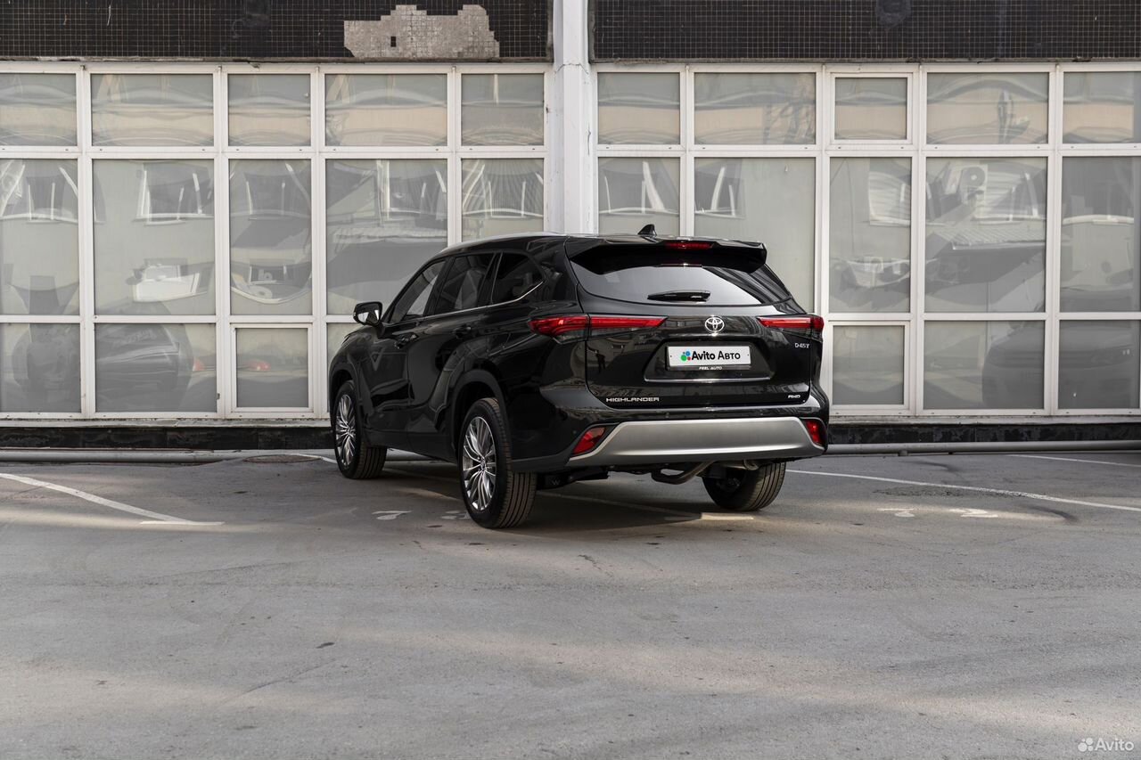Toyota Highlander 2.0 AT, 2025, 50 км
