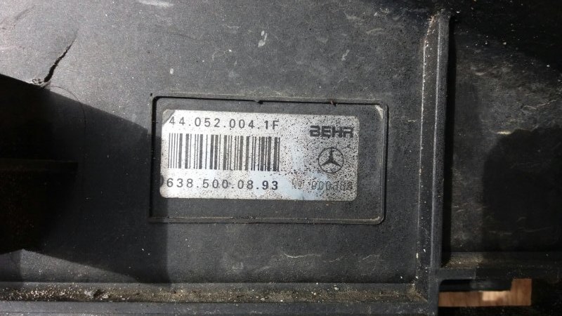 Вентилятор радиатора на Mercedes Benz Vito W638 / Мерседес Вито 638 1996-2003г.\nОригинал.\nВ отличном состоянии. Без дефектов, рабочий.\nКонтрактная запчасть из Японии. Отправим в регионы ТК.